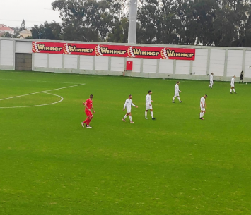 אקסברד חוגג את הרביעי, שחקני יבנה מאוכזבים (אביחי דלאל)