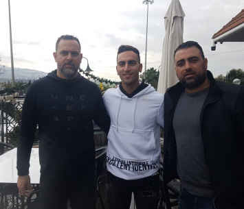 השחקן במעמד החתימה