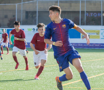 לדרמן במדי ברצלונה (אוריול רודריגז, טוויטר)