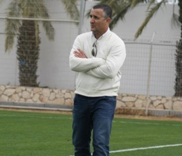 סופר (מיכה פישנזון)