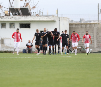 השמחים והמאוכזבים. שחקני כאוכב ובאקה (וואסים מוואסי)