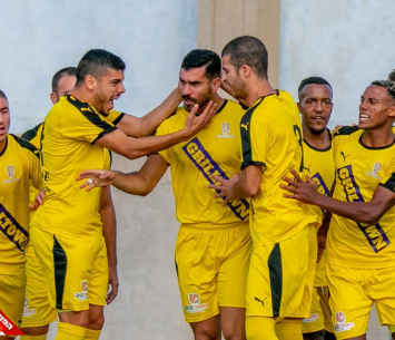 מוכן לשחק גם פעמיים בשבוע. אלברמן משמאל (צילום: יוסי סוריק הפועל מרמורק)