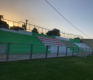 היציע המחודש במועדון (צילום: דוברות מכבי עוספיה)