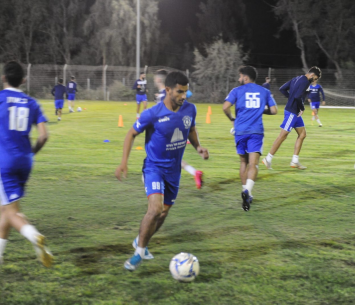 מתחילים לעבוד. שחקני דימונה