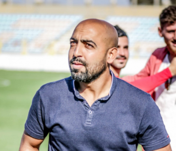 מרוצה על הדשא. מוחמד סמארה (נזיה סולטאן)