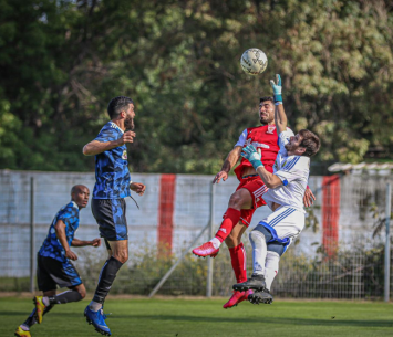 קרב ענקים בין טירה וטמרה (נזיה סולטן)