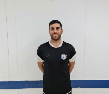 המנהיג נשאר בדרום. צמח