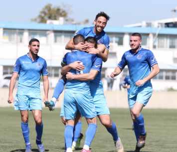 קיוו לפתיחה טובה יותר. שחקני נשר (וואסים מוואסי)