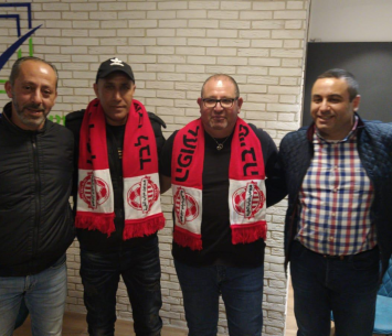 החתמה מעניינת. וחידי 