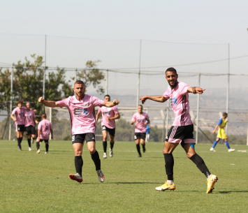 עשו את העבודה. שחקני ריינה