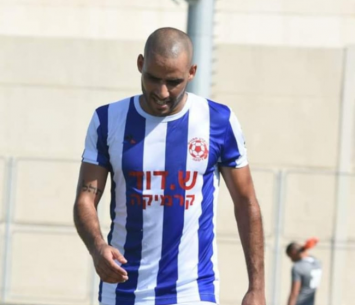 משחק קריטי נגד שדרות. שמעון לוגסי (אורי גבאי)