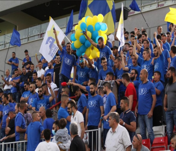 הקהל הכי שמח בצפון. אוהדי ריינה (דאפר מחאמיד)