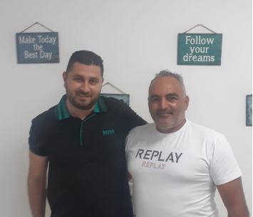 פרהוד במעמד החתימה