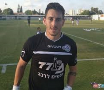 יעזוב? וולובסקי