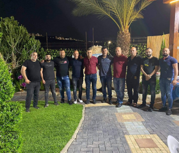 הצוות המקצועי והניהולי בכפר קנא