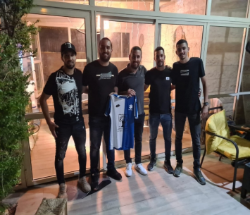 אתגר חדש. לאלא במעמד החתימה