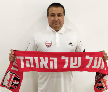 מאמן באדום. עודה