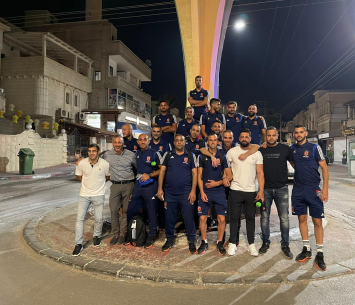 רגע לפני ההמראה. שחקני כפר קאסם