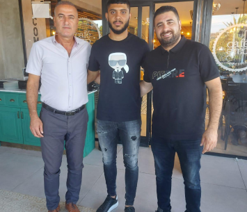 חוגיראת במעמד החתימה