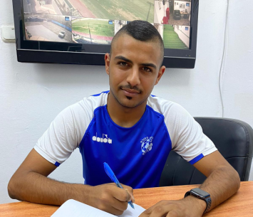 הבלם במעמד החתימה