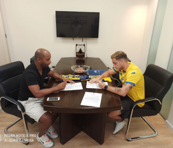 חתוכה במעמד החתימה