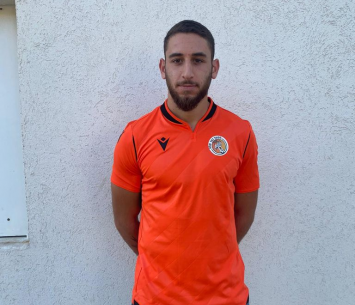 נשאר כתום. איטח