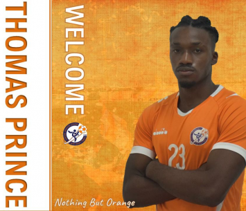 הוא כתום. פרינס (צילום: מדיה הפועל ראשון לציון)