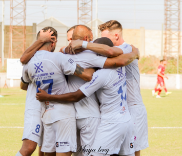 שחקני יפו (מאיה לוי)