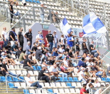 אוהדי טבריה (צילום: דאפר מחאמיד)