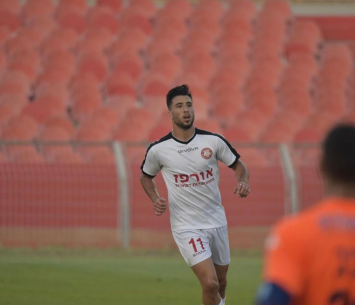 כהן במעמד החתימה