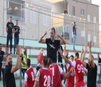 שומרת על הפסגה. הפועל בני בענה