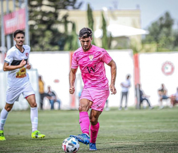 סומך על טירה. יפרח