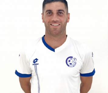 לא מוותר על העונה. צמח