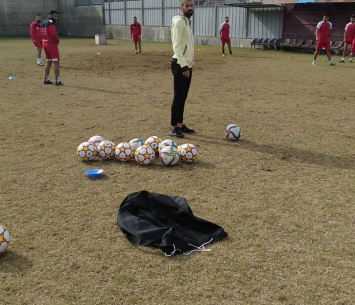 ינסה להציל. עבאס