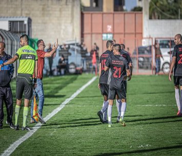 ניצחון חשוב. שחקני טירה (צילום: נזיה סולטאן)