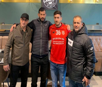 חיזוק מרשים. יפרח במעמד החתימה 