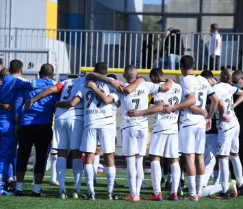 שיא חדש? שחקני קריית ים (צילום: דוברות המועדון)