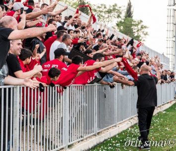 מרוצה מעוד ניצחון. אופיר רגב (אורית סיני)