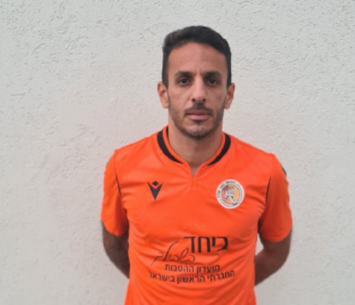 מוסיף ידע וניסיון. אלקסלסי