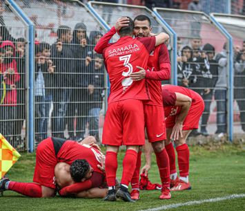 שחקני טירה (נזיה סולטאן)