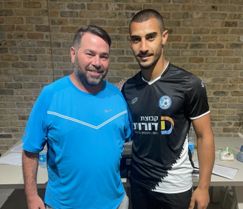 שעבאן במעמד החתימה