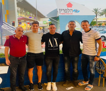 הבלם פהמי חלבי חתם באמצעות סוכנו אורן דניאל