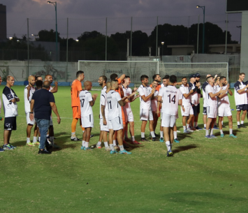 מתחילים בלאומית. שחקני יפו (צילום: בן מלניק)