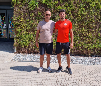 חדיריאן לצדו של אביחי יחיא