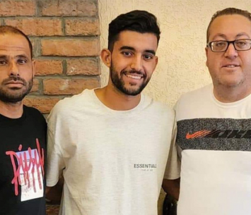 מסיקה במעמד החתימה