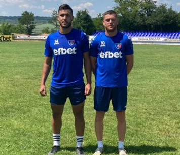 תומר גבר ואסיל כנאני במדי הקבוצה הבולגרית