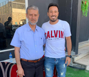 פודי במעמד החתימה