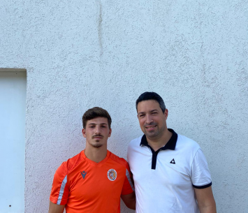 שירזי במעמד החתימה