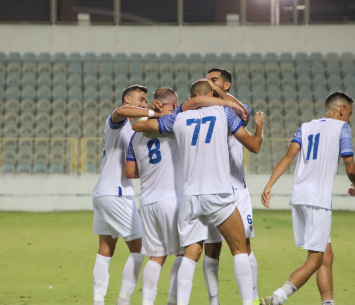 שלושה שערים נהדרים. שחקני הרצליה