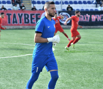 מחפש בית חדש. עזהם